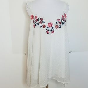 *LAST CHANCE* Torrid Embroidered Cami Tank Top